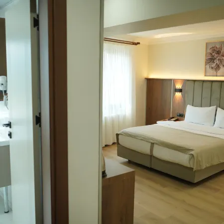 Lion City Hotel