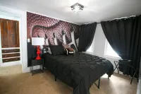 Unique Sports-Themed Haven with Foosball and Basketball - Sporty Retreat Hotels in Cleveland Heights