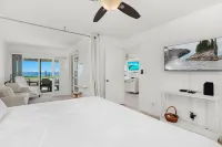 Oceanview Luxury and Beach Access - Stunning Coastal Retreat