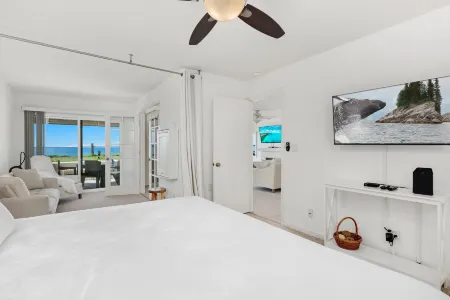 Oceanview Luxury and Beach Access - Stunning Coastal Retreat