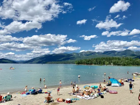 New, Executive Luxurious Townhome, Downtown Whitefish, Amazing Views, Sleeps 8!