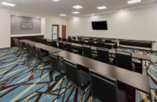 La Quinta Inn & Suites by Wyndham Coralville Iowa City