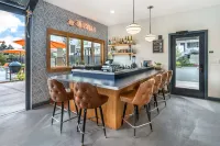 The Sandman Santa Rosa Sonoma, Ascend Hotel Collection - bar
