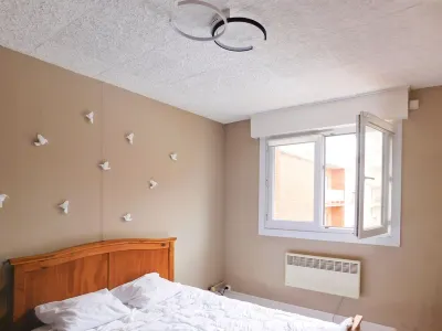 Nice apartment with balcony and sea view Hotels near Église catholique Notre-Dame-des-Dunes à Bray-Dunes