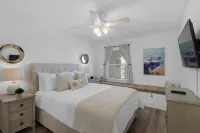 Beach Front Access and Coastal Chic Decor - Stunning Retreat