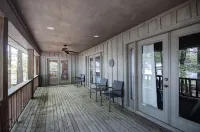 Water Access  6Br/3BA w/ Porches & Room for 14