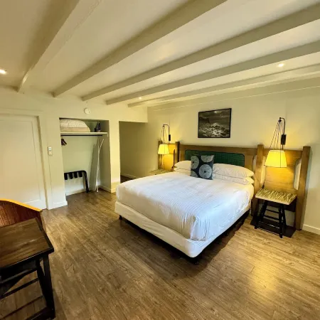 Hidden Valley Inn