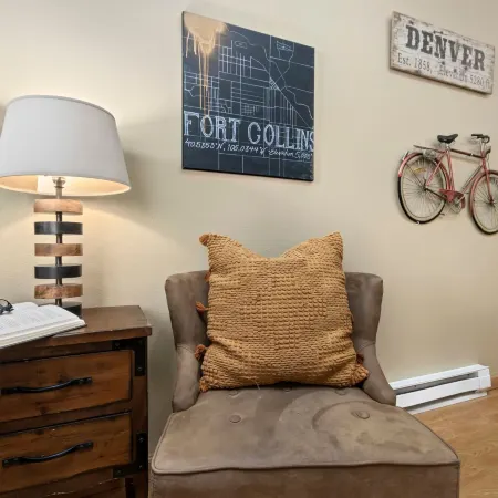 Industrial Old Town Bungalow W/ Free Cruiser Bikes
