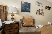 Industrial Old Town Bungalow W/ Free Cruiser Bikes - appartements de vacances