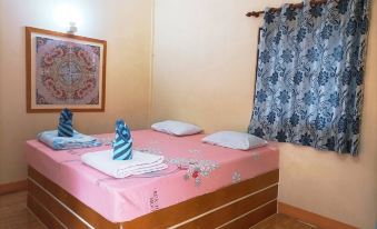 Vimanmek Hotel