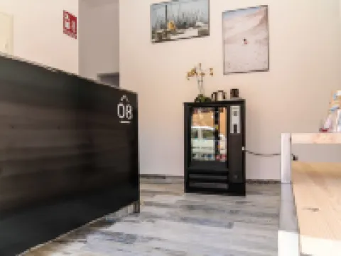 ザ 8 ルームズ ハウス タリファのホテル