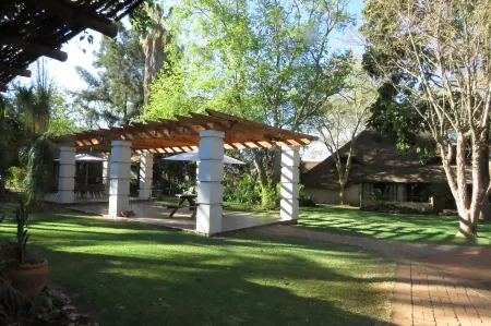 Destiny Inn Lodge Отели в г. Polokwane Local Municipality