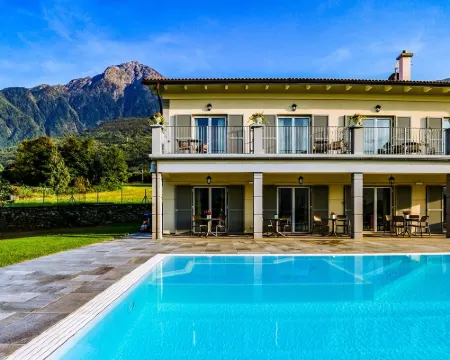 Foresteria Villa Margherita Hotéis em Colico