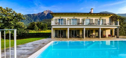 Foresteria Villa Margherita Hotels in Colico