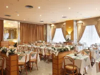Windsor Asturias Hotel Hotels near Selarón Steps