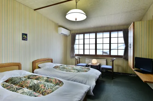 Guest House Takenoya Hotels in Ikusaka