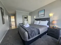 Tui Oaks Motel