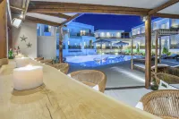 Mirablue Luxury Residences - Kolam Infiniti