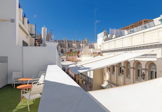 루칸다 호스펙 외부/내부