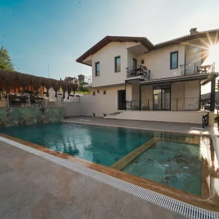 Cunda House Kucuk Otel