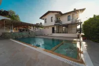 Cunda House Kucuk Otel - ที่มีสระว่ายน้ำ