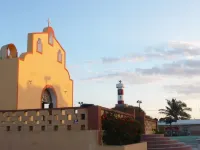 Hacienda Antigua Villa, 50m from Sandy Beach