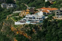 Head over Hills Hotel a 
