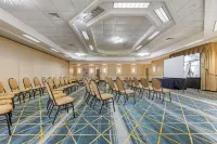 The Lux Hotel & Conference Center, Ascend Hotel Collection Hotels in Seneca Falls