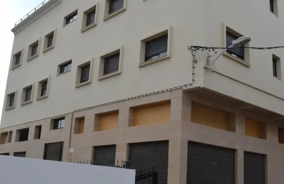 米德爾套房公寓酒店