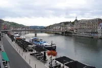 L'Inattendu "sur la croisette" Dinant Centre Hotels in Dinant