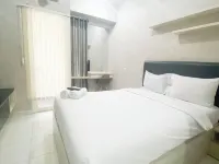 Elegant and Homey Studio at Amartha View Apartment Hotels in Ngaliyan