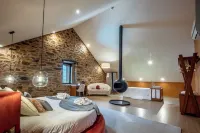 Cherry Sculpture Hotel Hotels in Covilha