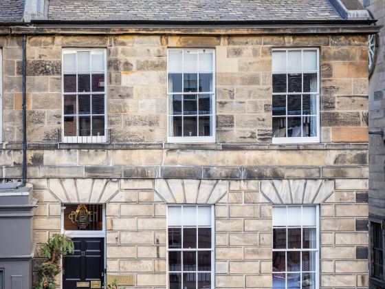 Eleven Stafford Street Townhouse