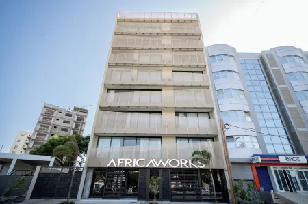 AfricaWorks Suites Отели рядом с достопримечательностью «Dakar port»