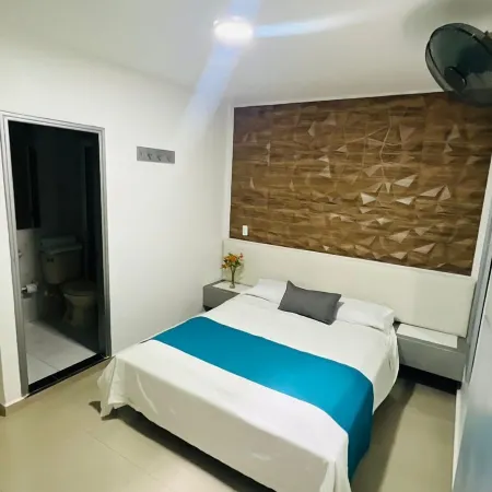 Kromatic Hostel Отели рядом с достопримечательностью «Научный музей Explora Park»