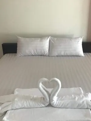 Lert Sri Hotel Hotels in 