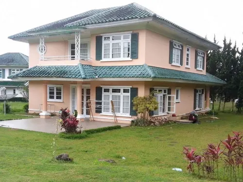 Villa Puncak Resort Hotels in Pacet