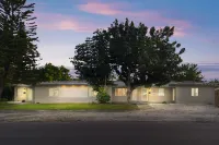 Alani Bay Premium Condos Отели рядом с достопримечательностью «Princess Cruises»