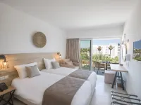 Bohemian Gardens Hotel Hotels in Pernera
