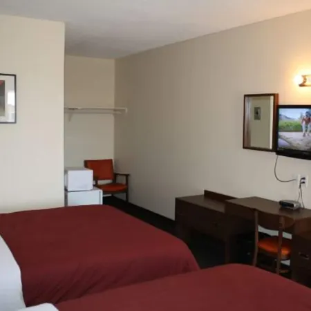 Empress Inn and Suites by the Falls