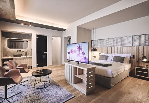 4. 카마 럭셔리 스..