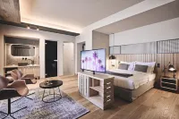 Cama Luxury Suites