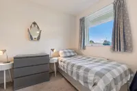 Ballyroan - Peaceful Dog Friendly Cottage Hotels in East Williamston