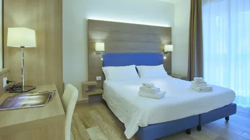 Italianway - Affittacamere Brenna Hotels in Como