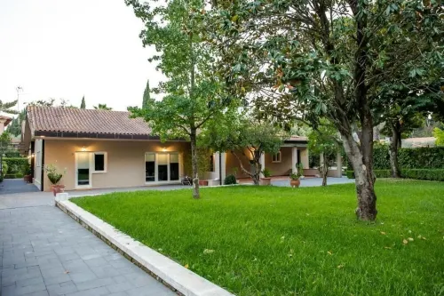 La Tenuta di Rocca Bruna Country Resort Hotels in Tivoli