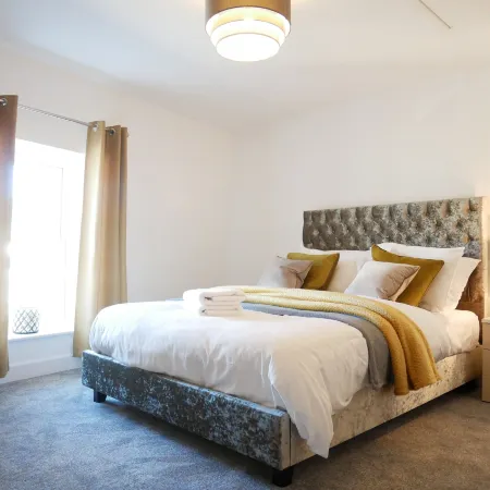 The Courtyard, 4 - Bed, Sleeps 6, Pets Welcome