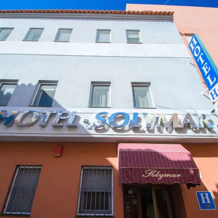 Hotel Solymar Отели рядом с достопримечательностью «Сады Пикассо»