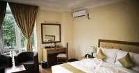 Hotel 99 Yangon - Airport Shuttle