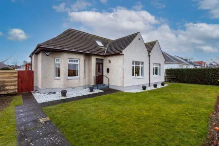 Sunset View - Donnini Apartments Отели рядом с достопримечательностью «Библиотека Карнеги»