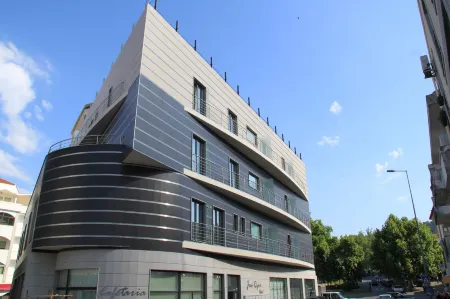 Hotel José Régio Отели в г. Регенгу